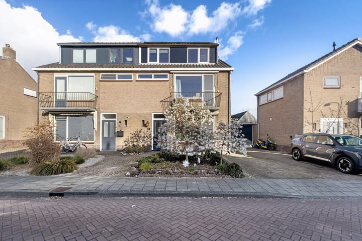 Photo 2 of Anjerstraat 4