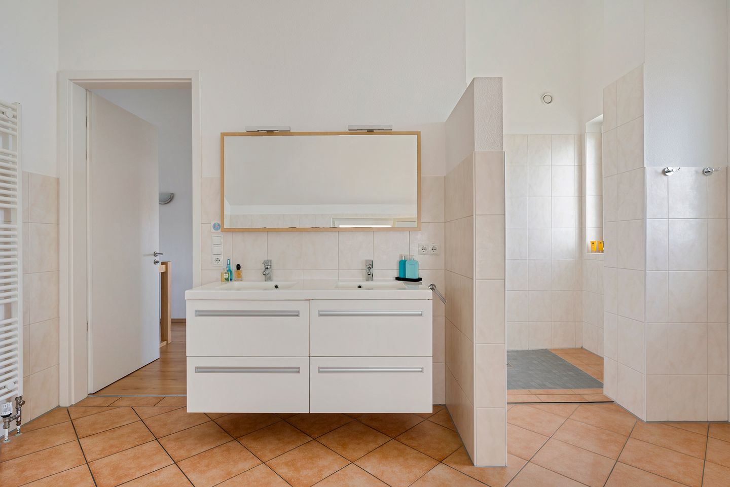 Foto 34 van Sint-Janskruid 15