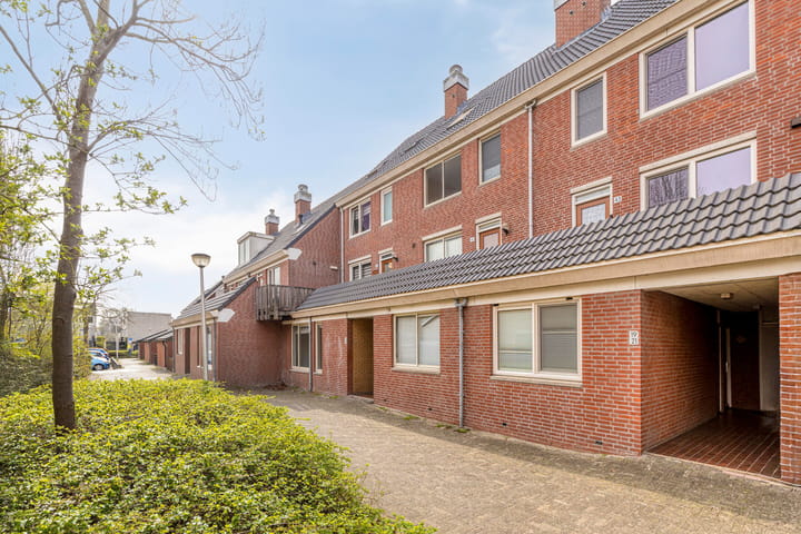 Foto 2 van Anton Wachterburg 15