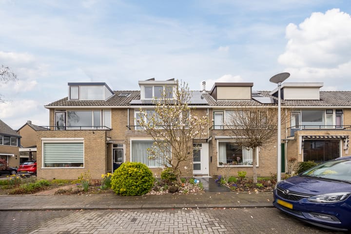 Photo 4 of Evertsenstraat 68