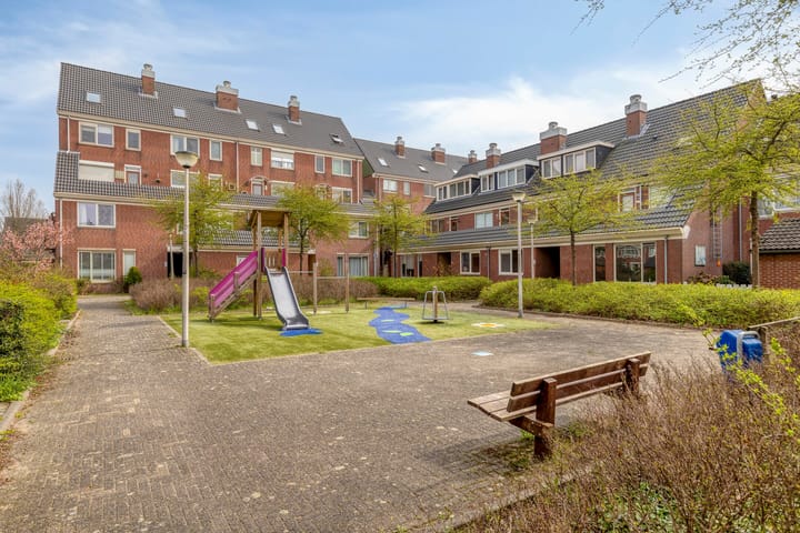 Foto 3 van Anton Wachterburg 15