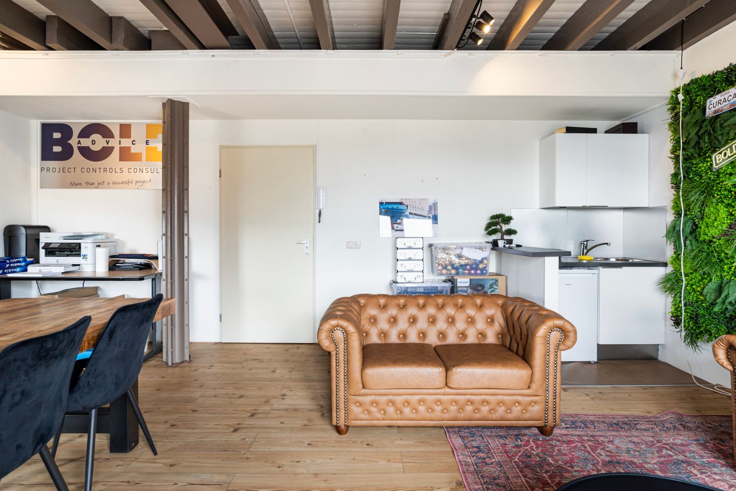 Bekijk foto 3 van Overschieseweg 10