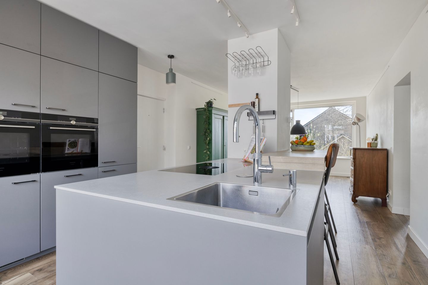 Light apartment with two balconies and living kitchen in Utrecht Tolsteeg — 20