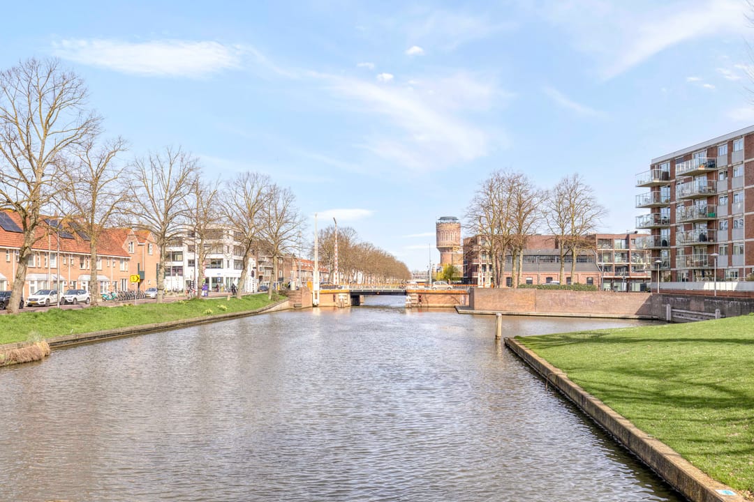 Light apartment with two balconies and living kitchen in Utrecht Tolsteeg — 36