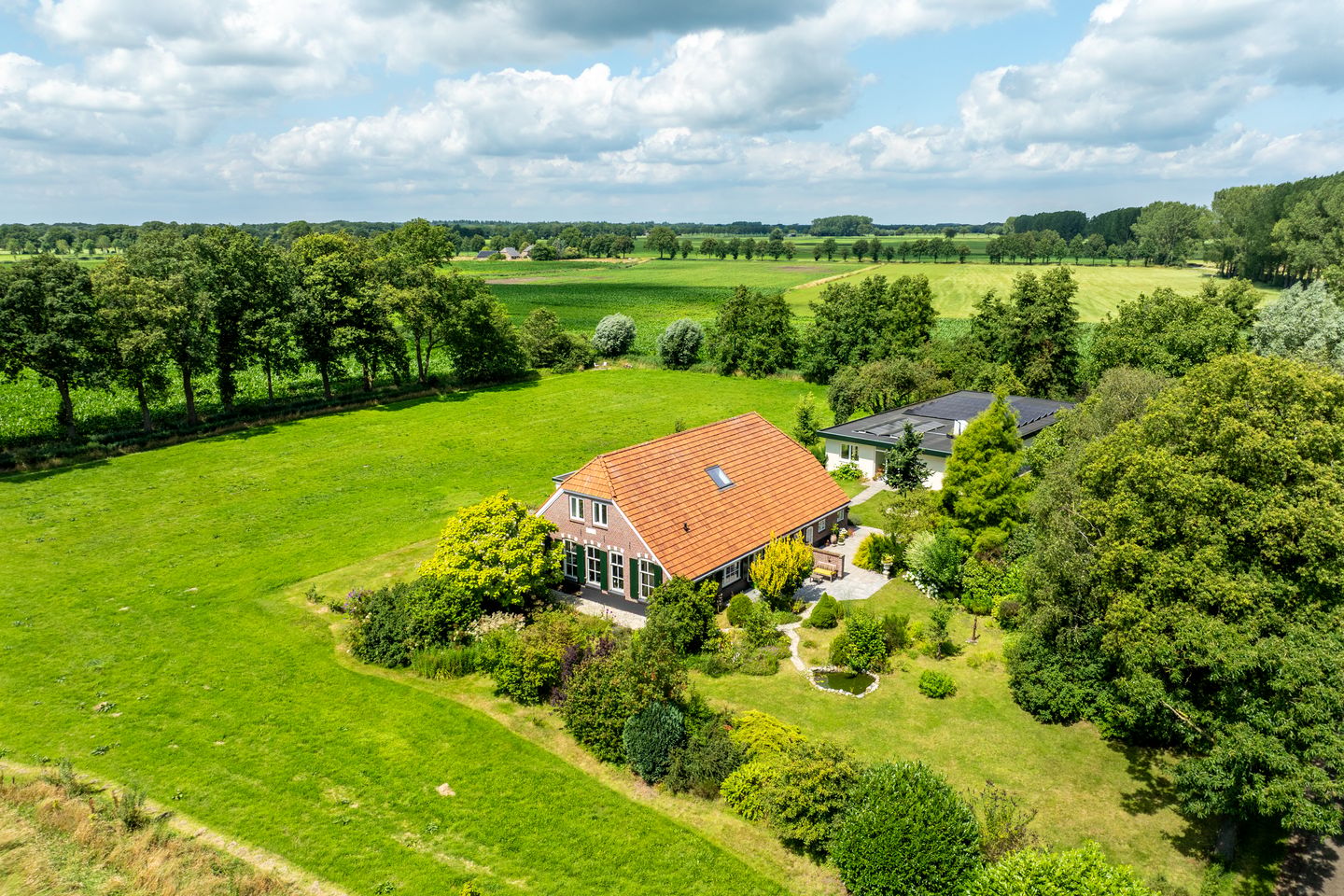 Sustainable luxury farmstead with outbuilding near Lochem — 79
