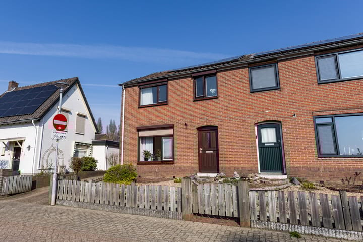 Photo 2 of Dahliastraat 21