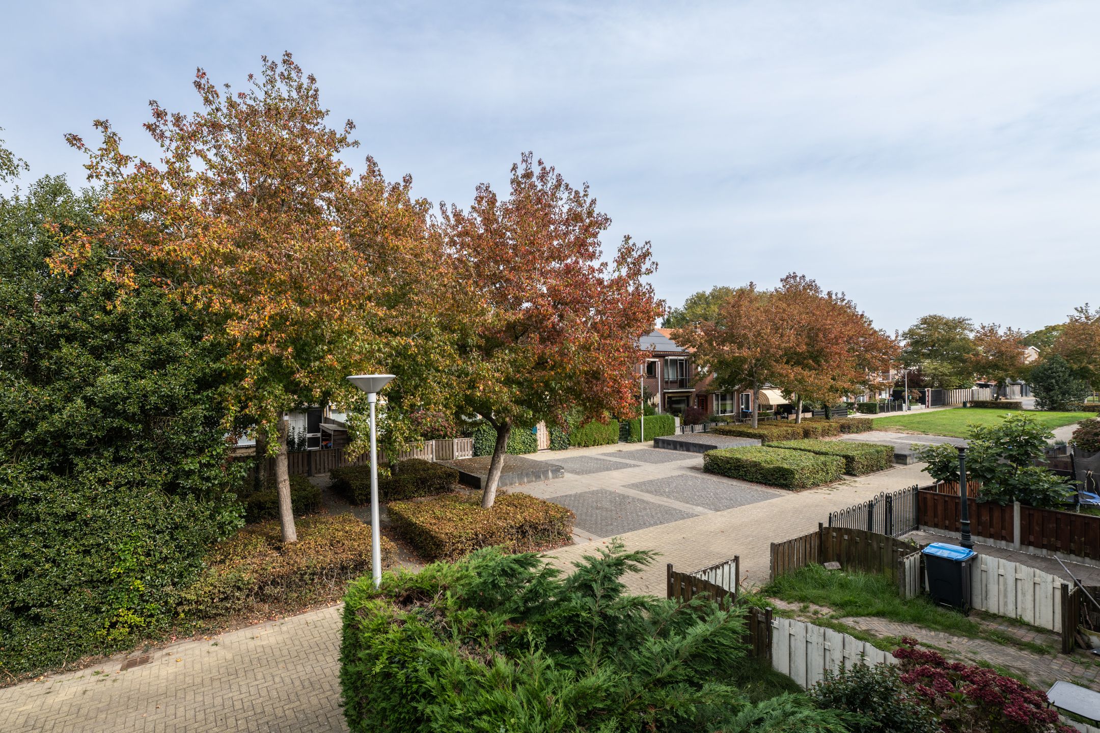 Spacious Family Home with Four Bedrooms and Sunny Southwest-Facing Garden — 19