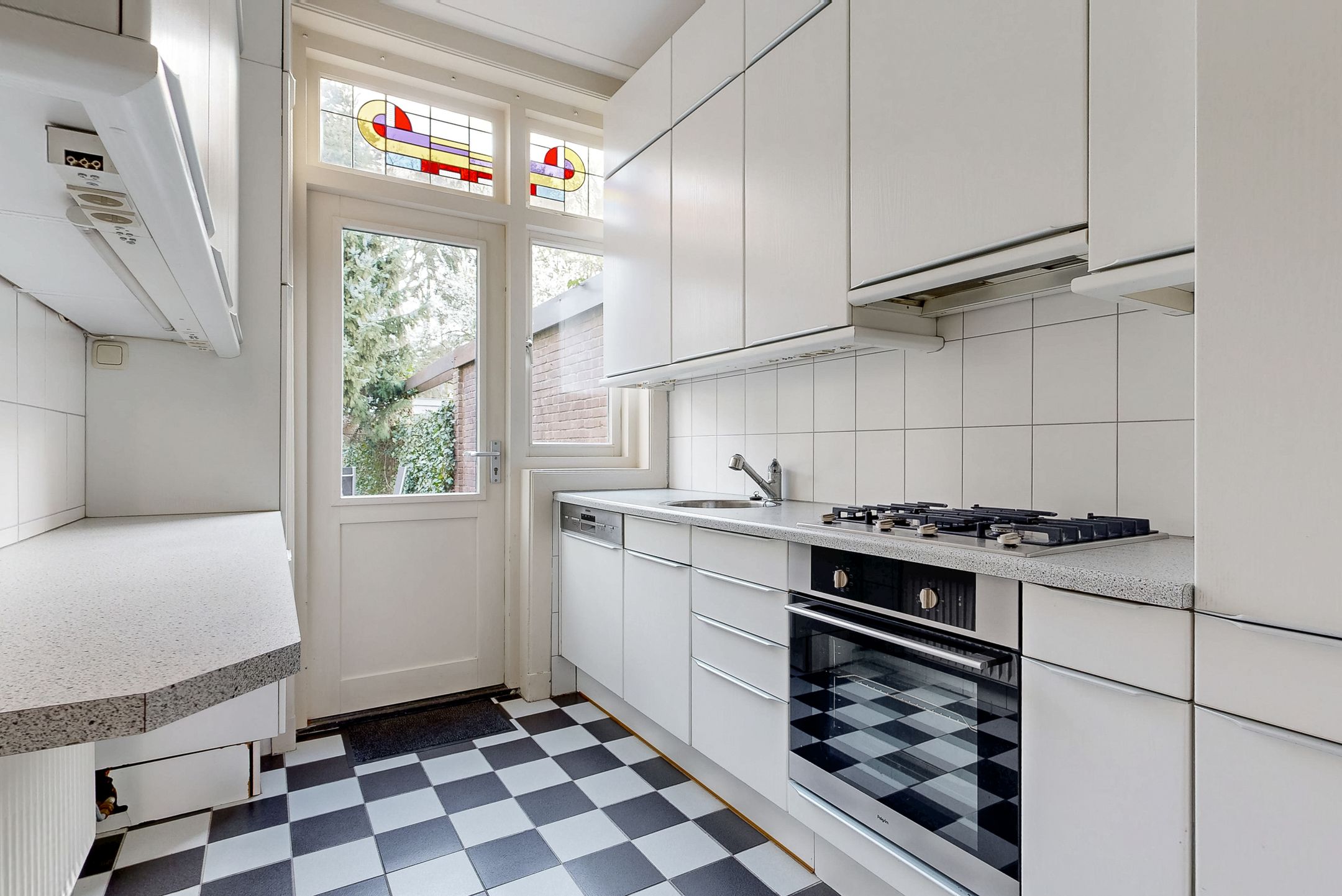Charming 1930s Semi-Detached Home with Garden and Garage in Zeist — 12