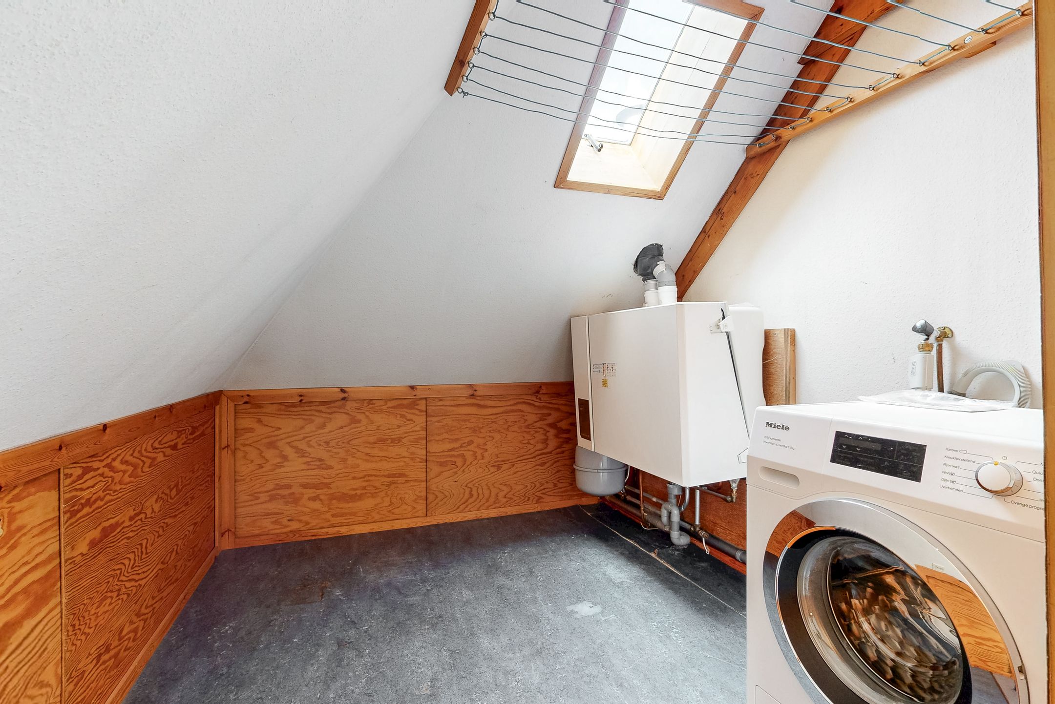 Charming 1930s Semi-Detached Home with Garden and Garage in Zeist — 24