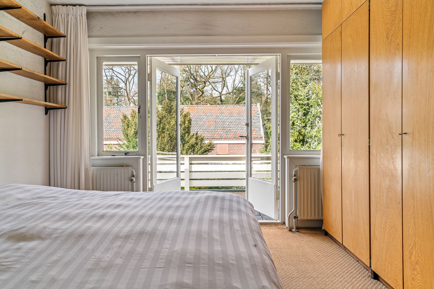 Charming 1930s Semi-Detached Home with Garden and Garage in Zeist — 14
