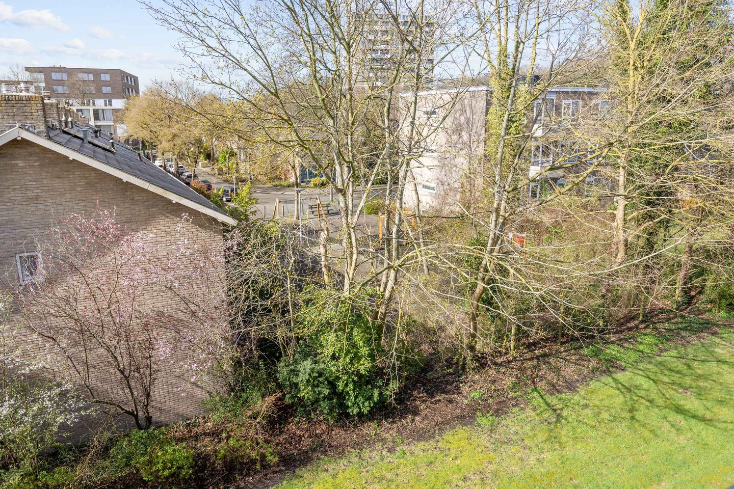 Photo 34 of Helperzoom 137