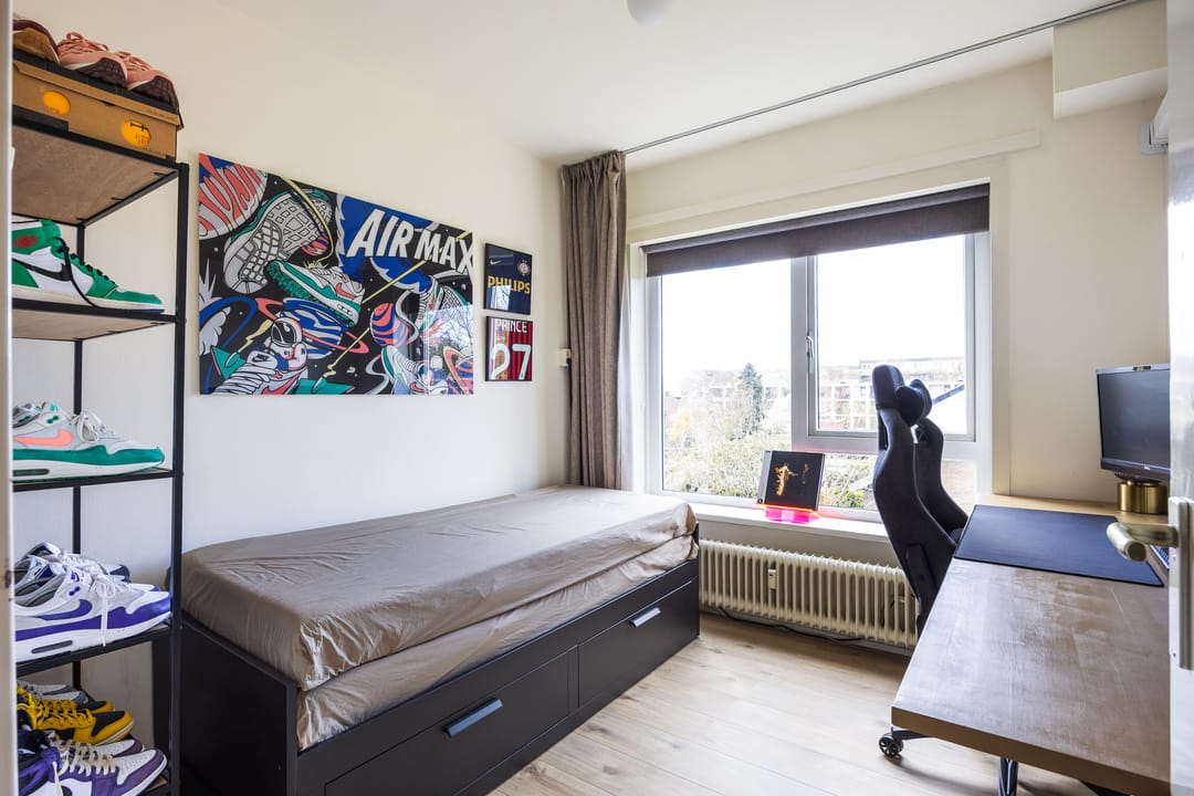 Photo 43 of Helperzoom 137