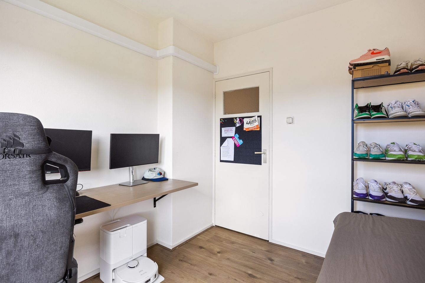 Photo 44 of Helperzoom 137