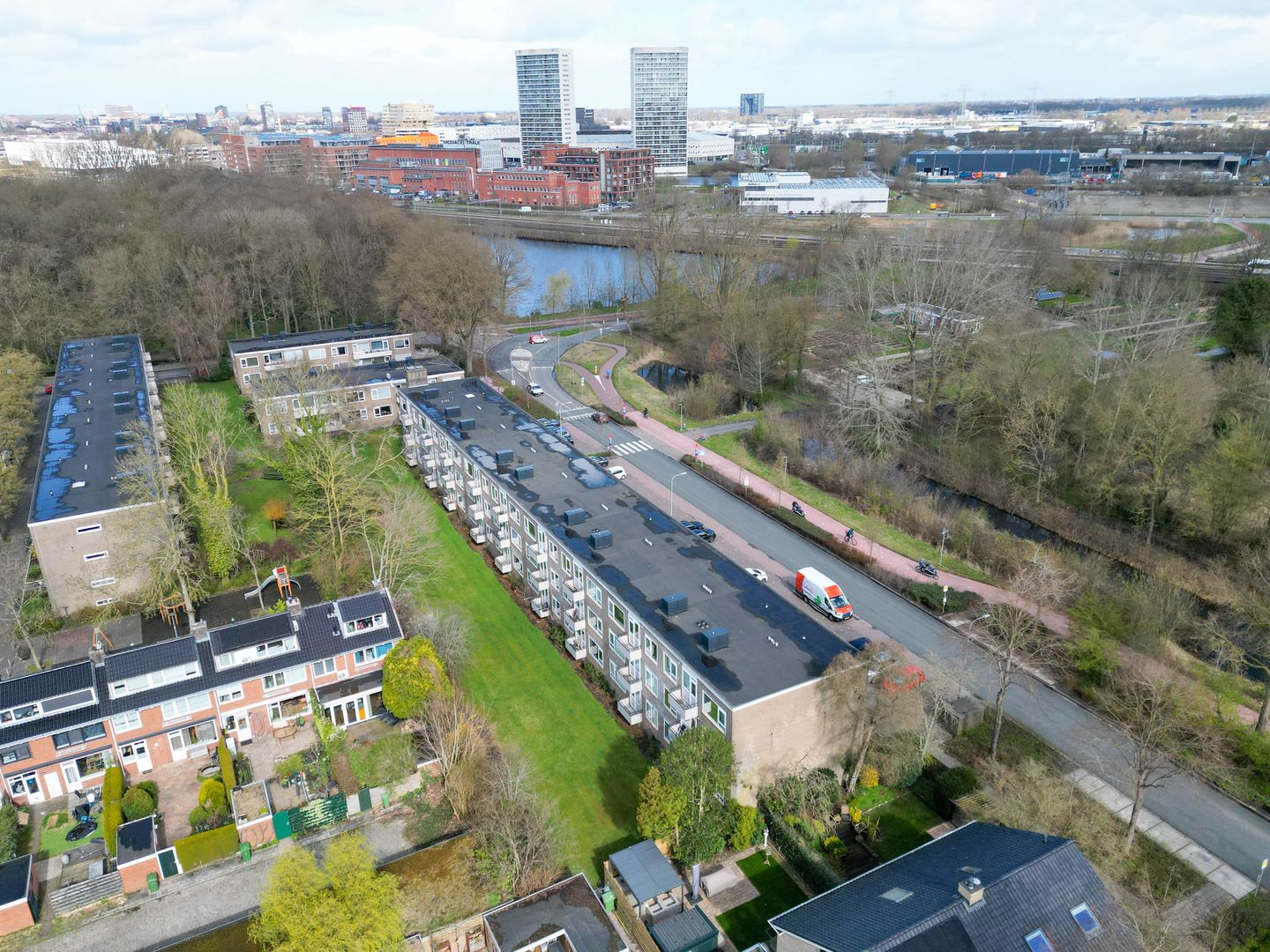 Photo 49 of Helperzoom 137