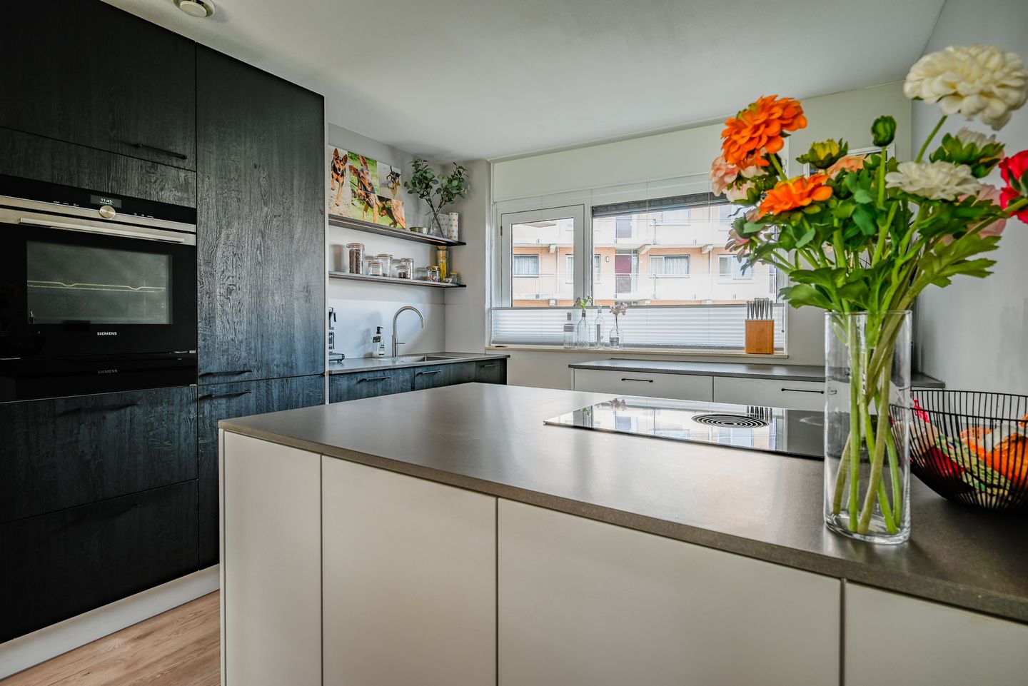 Foto 10 van Heinsiushof 3