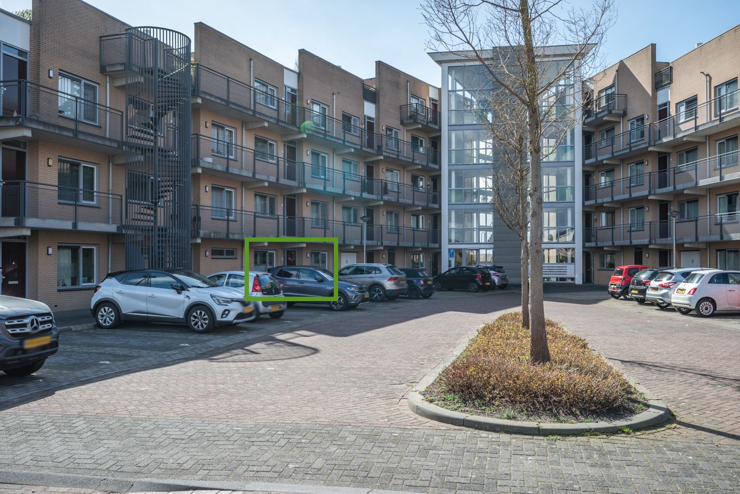 Foto 35 van Heinsiushof 3