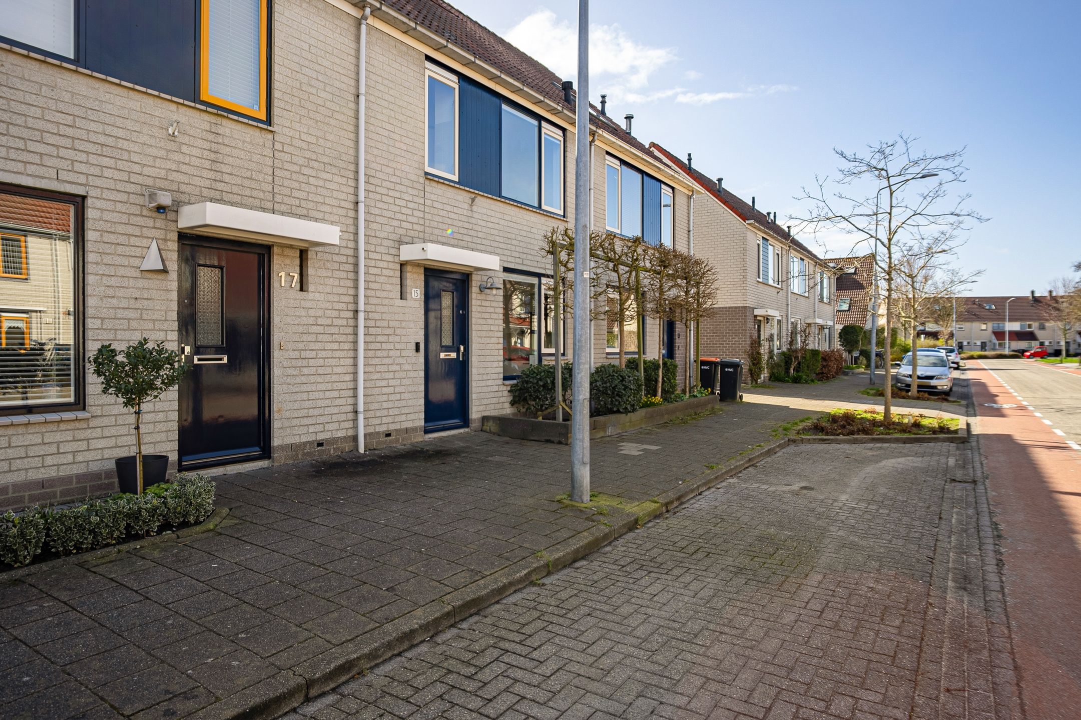 Foto 30 van Smaragd 15