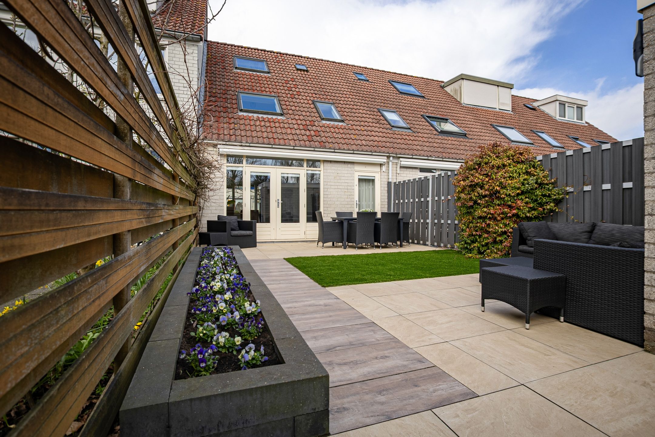 Foto 27 van Smaragd 15