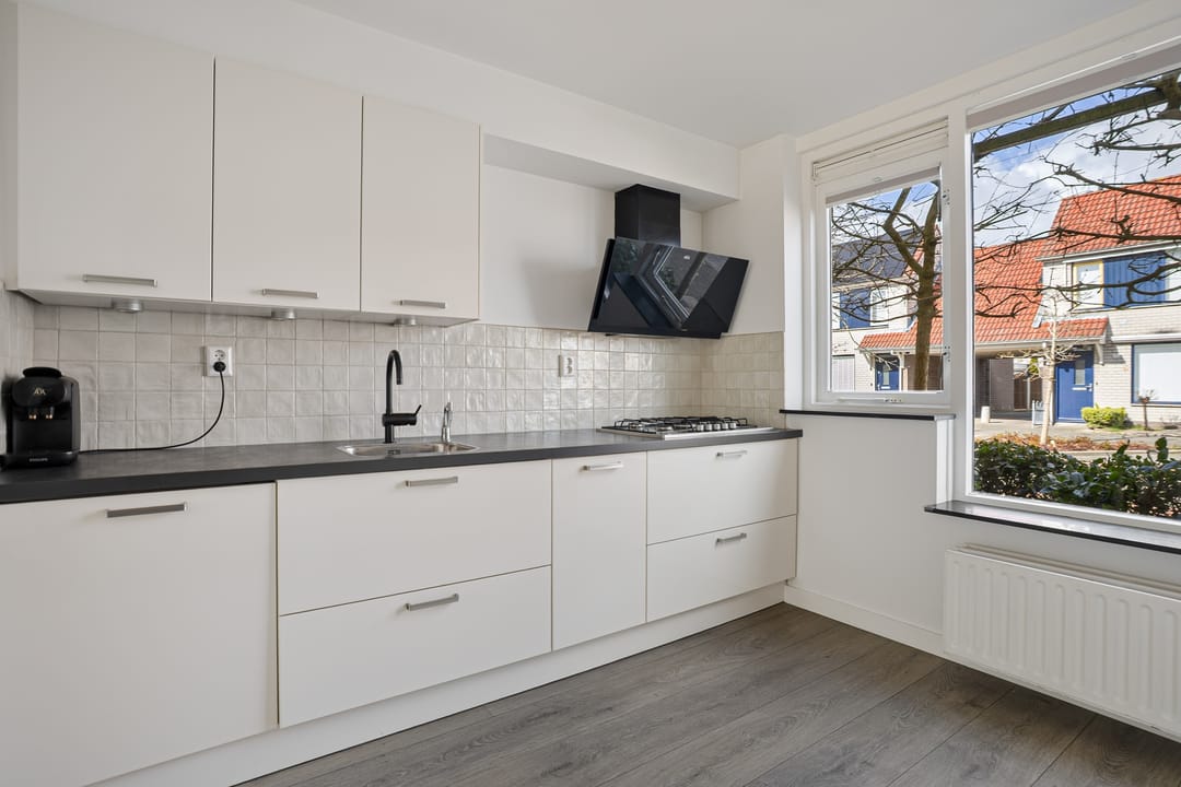 Foto 7 van Smaragd 15