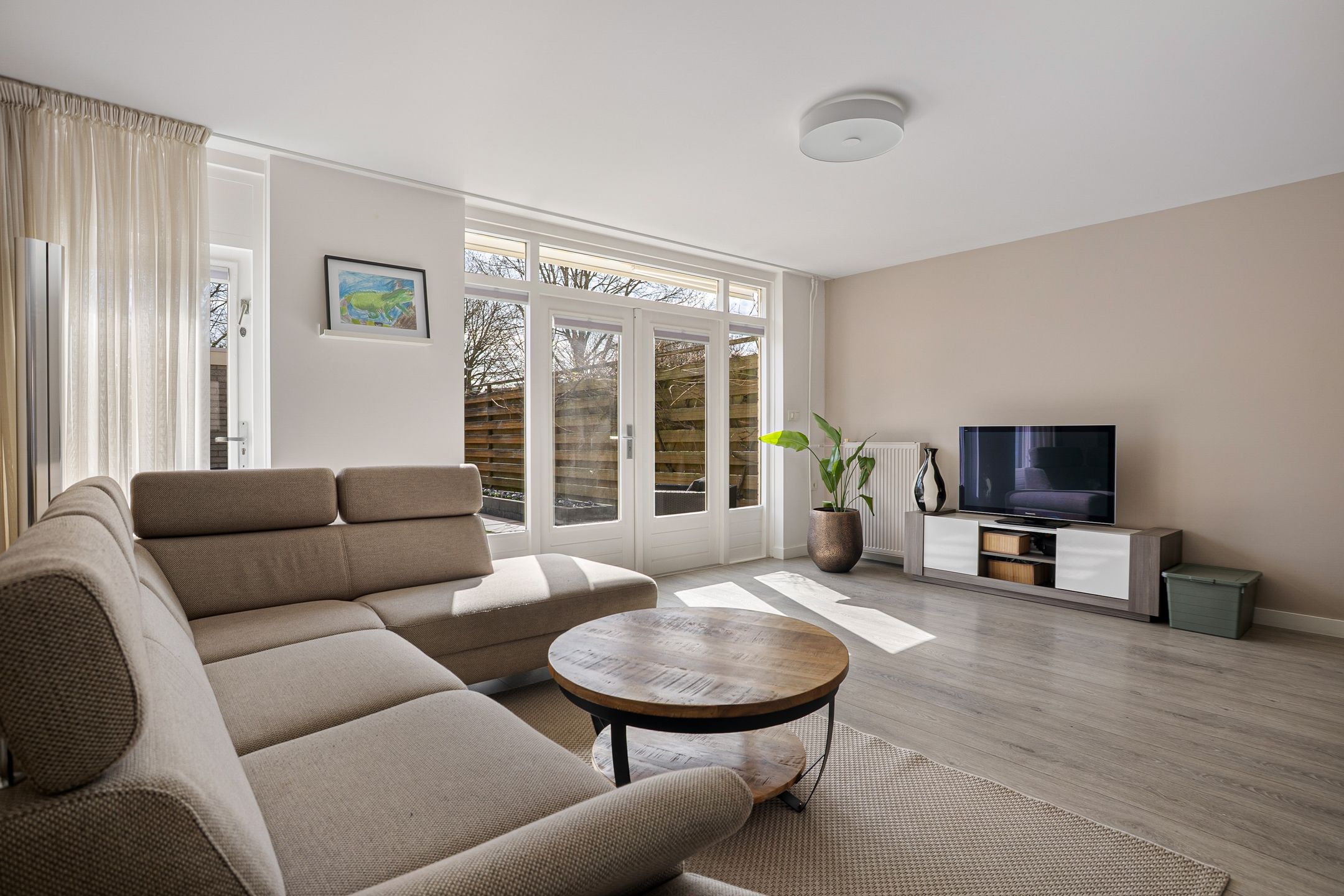 Foto 3 van Smaragd 15