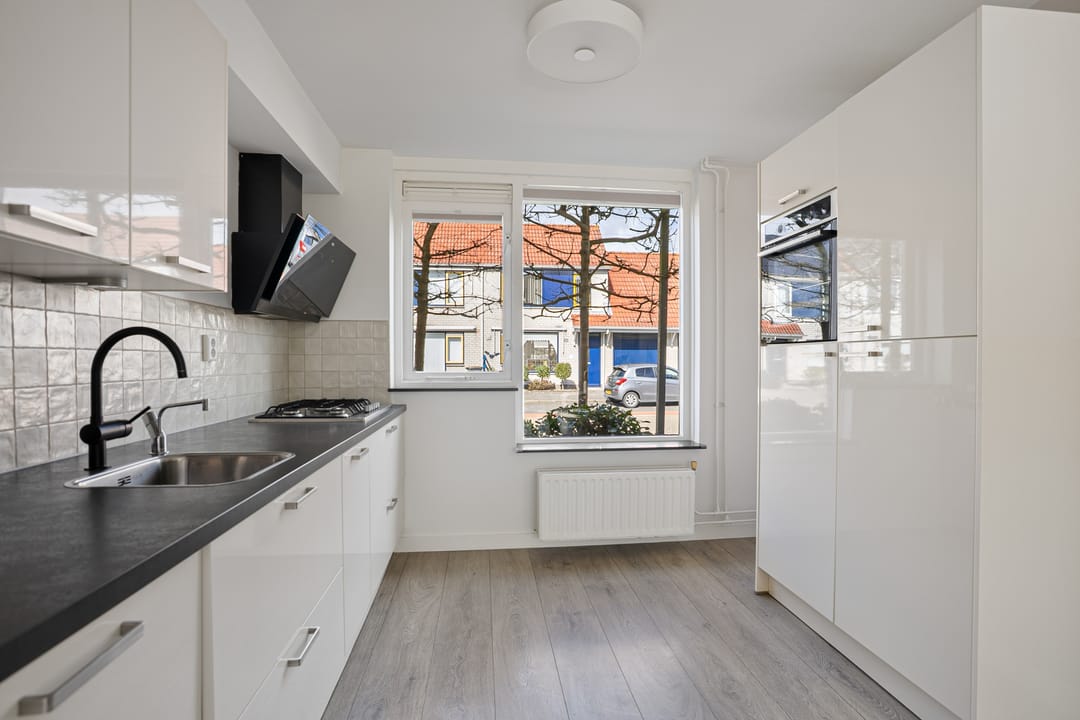 Foto 8 van Smaragd 15