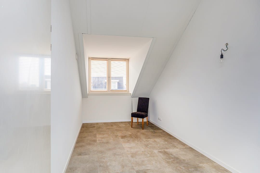 Foto 31 van Edgar du Perronstraat 179