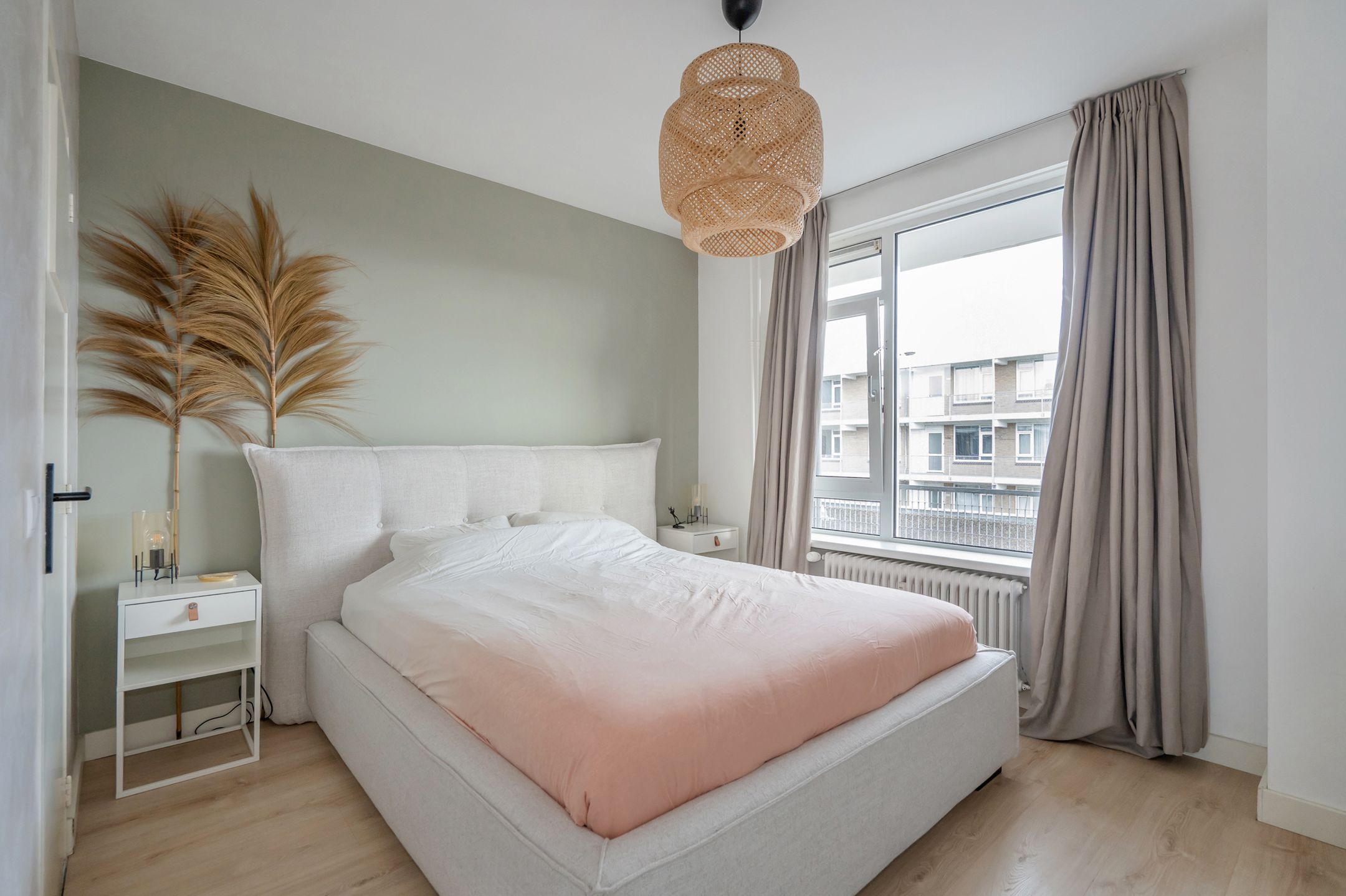 Modern Corner Apartment with Sunny Balcony in Voorburg — 20