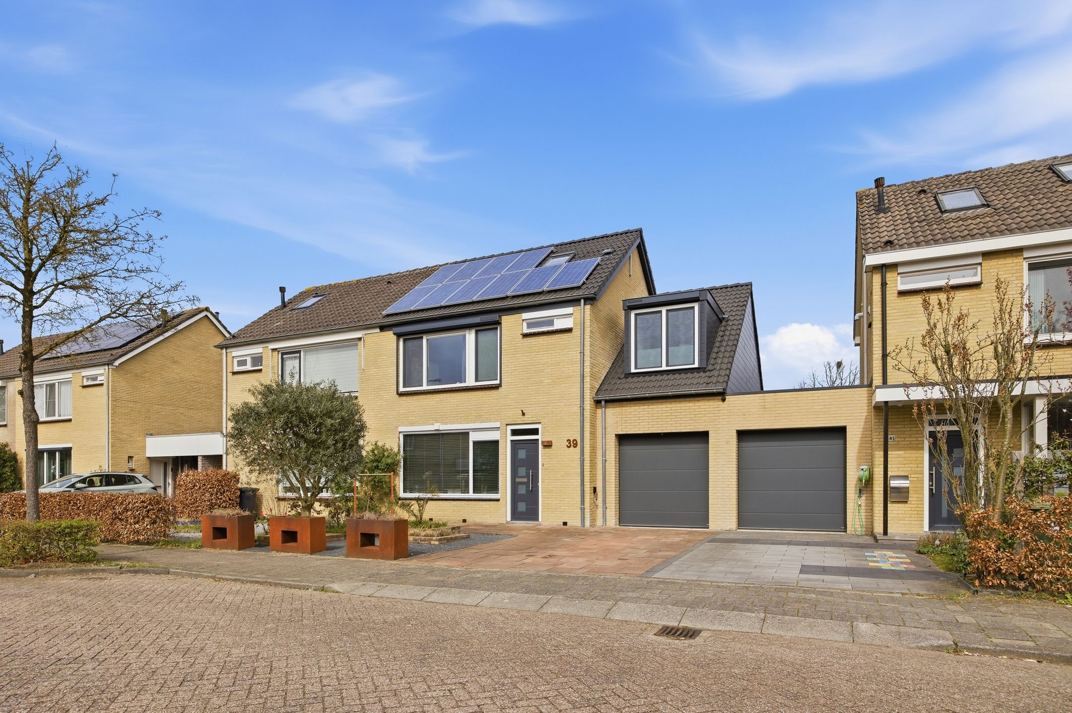 Burgemeester van Grotenhuisstraat 39 