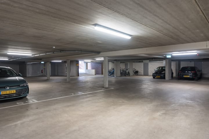 Foto 5 van Gheert van Calcarplein