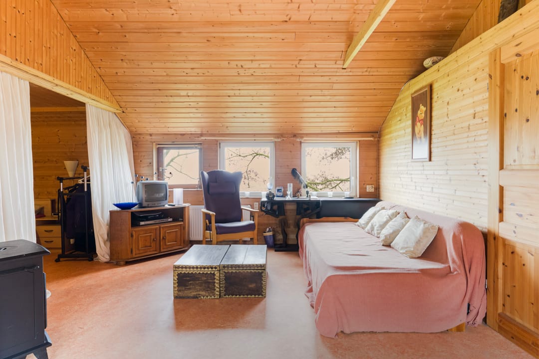 Detached Dike House with Guest Accommodation in Rural Friesland — 16