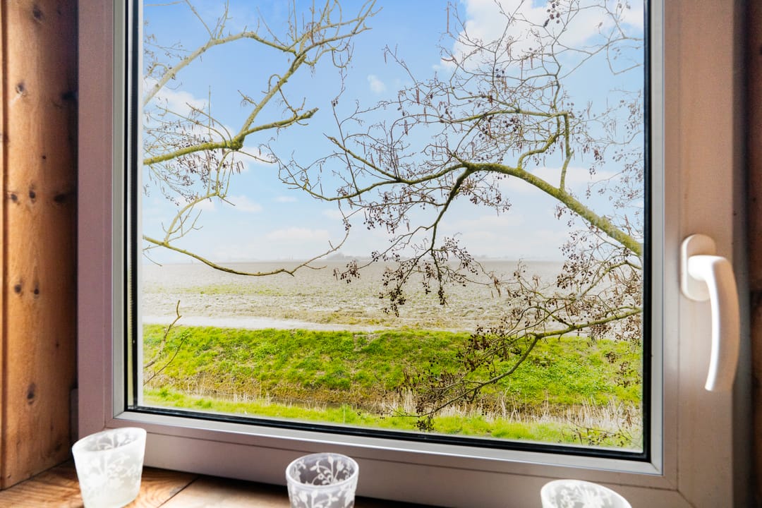 Detached Dike House with Guest Accommodation in Rural Friesland — 22