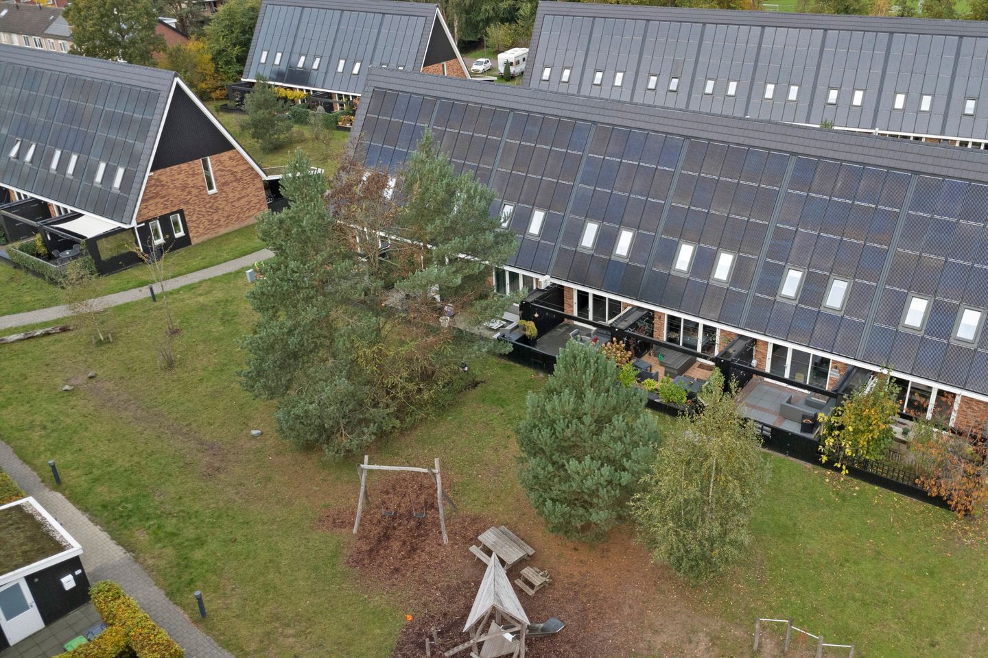 Modern Energy-Efficient Terraced Home Near Groevenbeekse Heide — 32