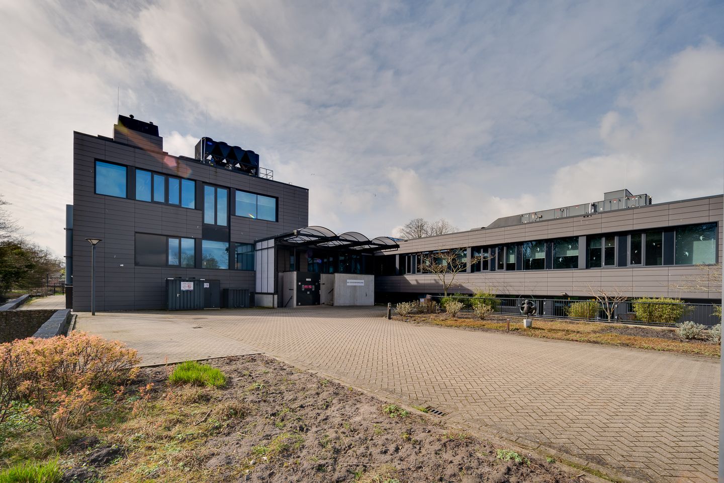 Bekijk foto 3 van Jelsumerstraat 6