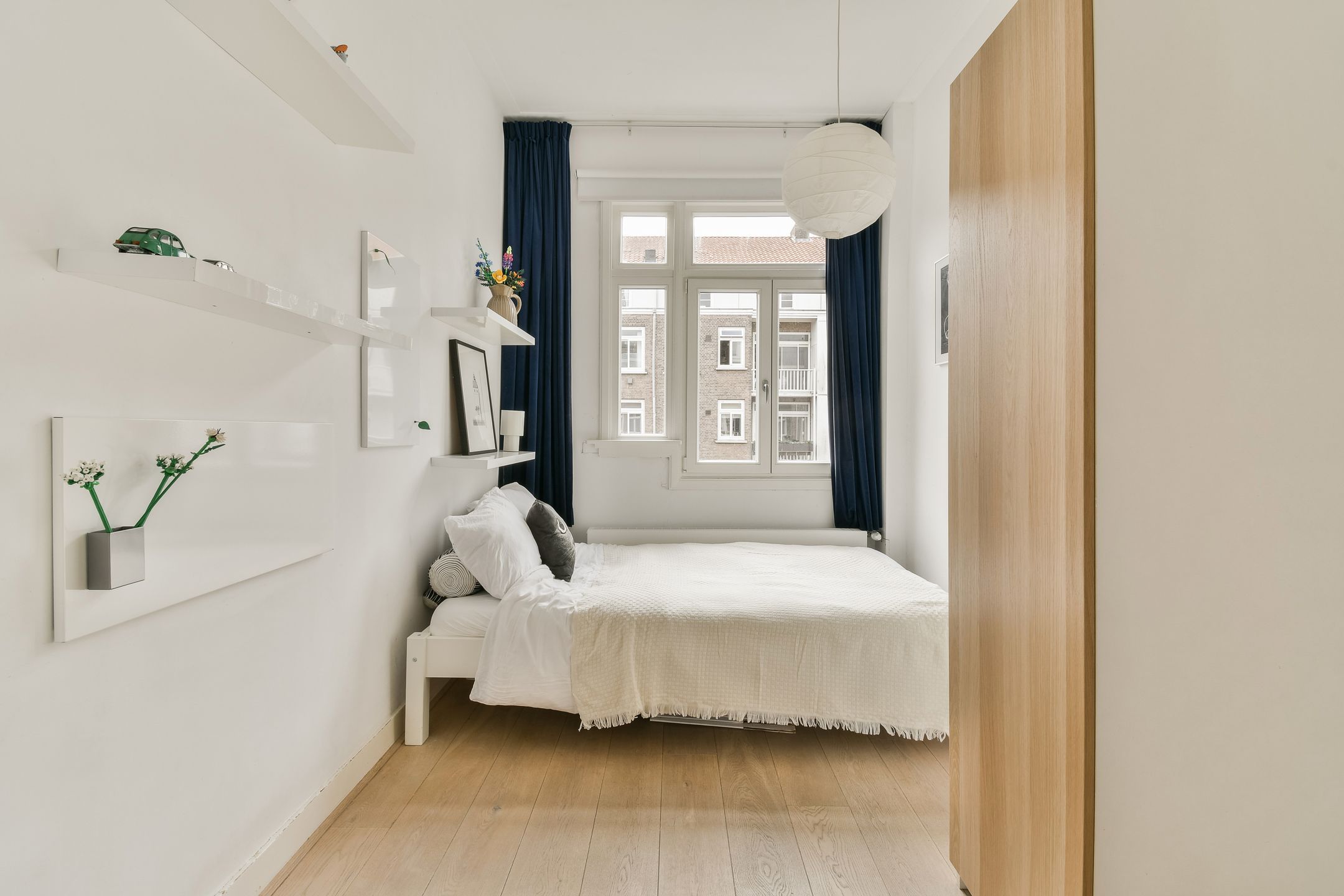 Bright Apartment with South-Facing Balcony in Amsterdam-Zuid — 18