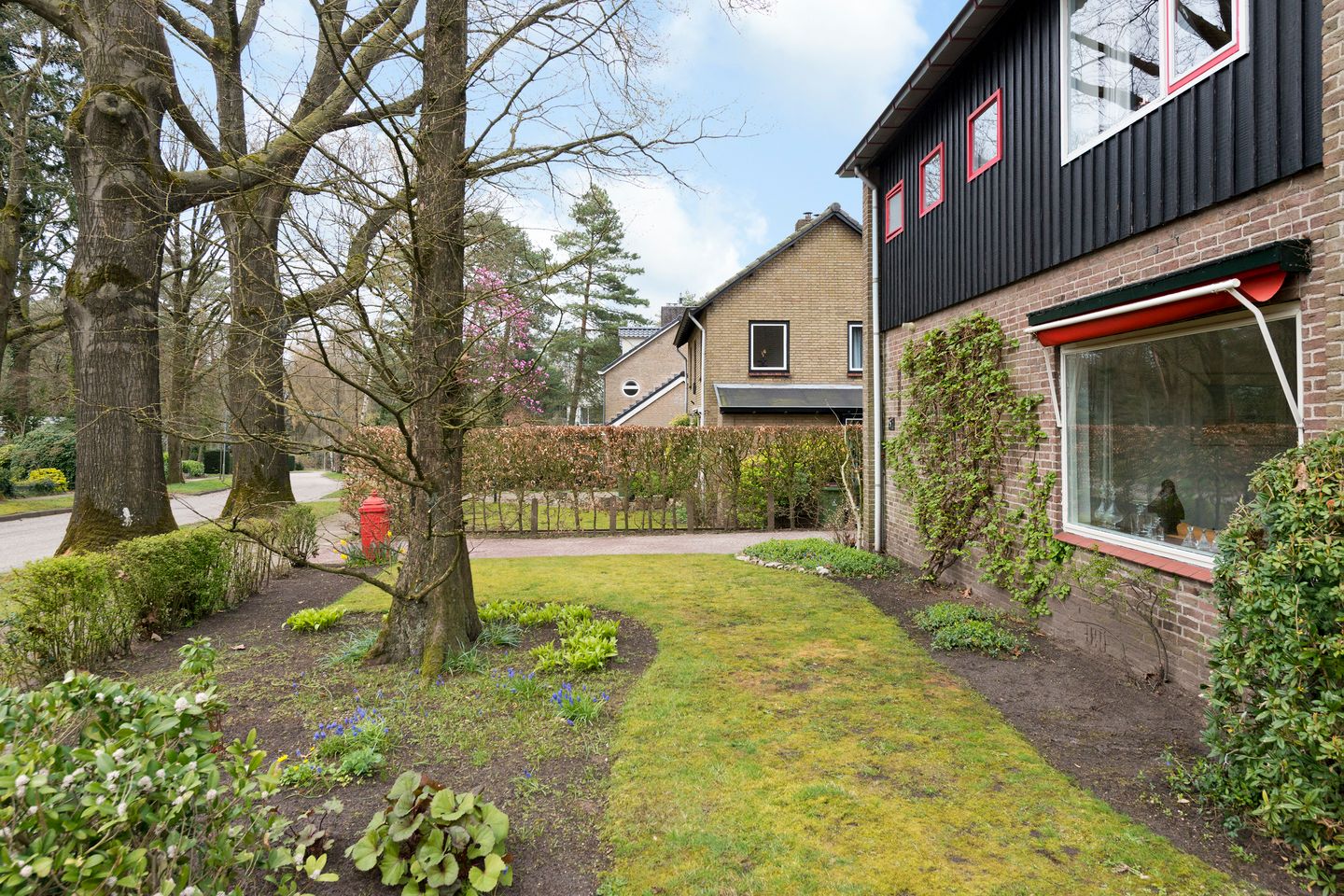 Detached House with Sunny Garden and Garage in Forested Oosterbeek — 55