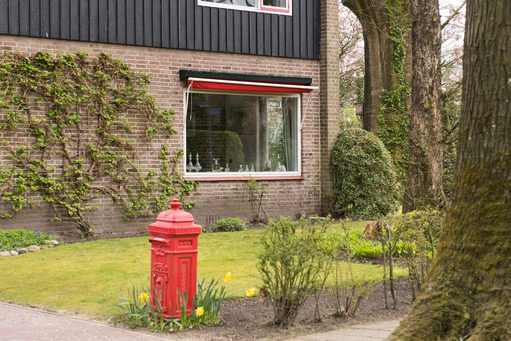 Detached House with Sunny Garden and Garage in Forested Oosterbeek — 56