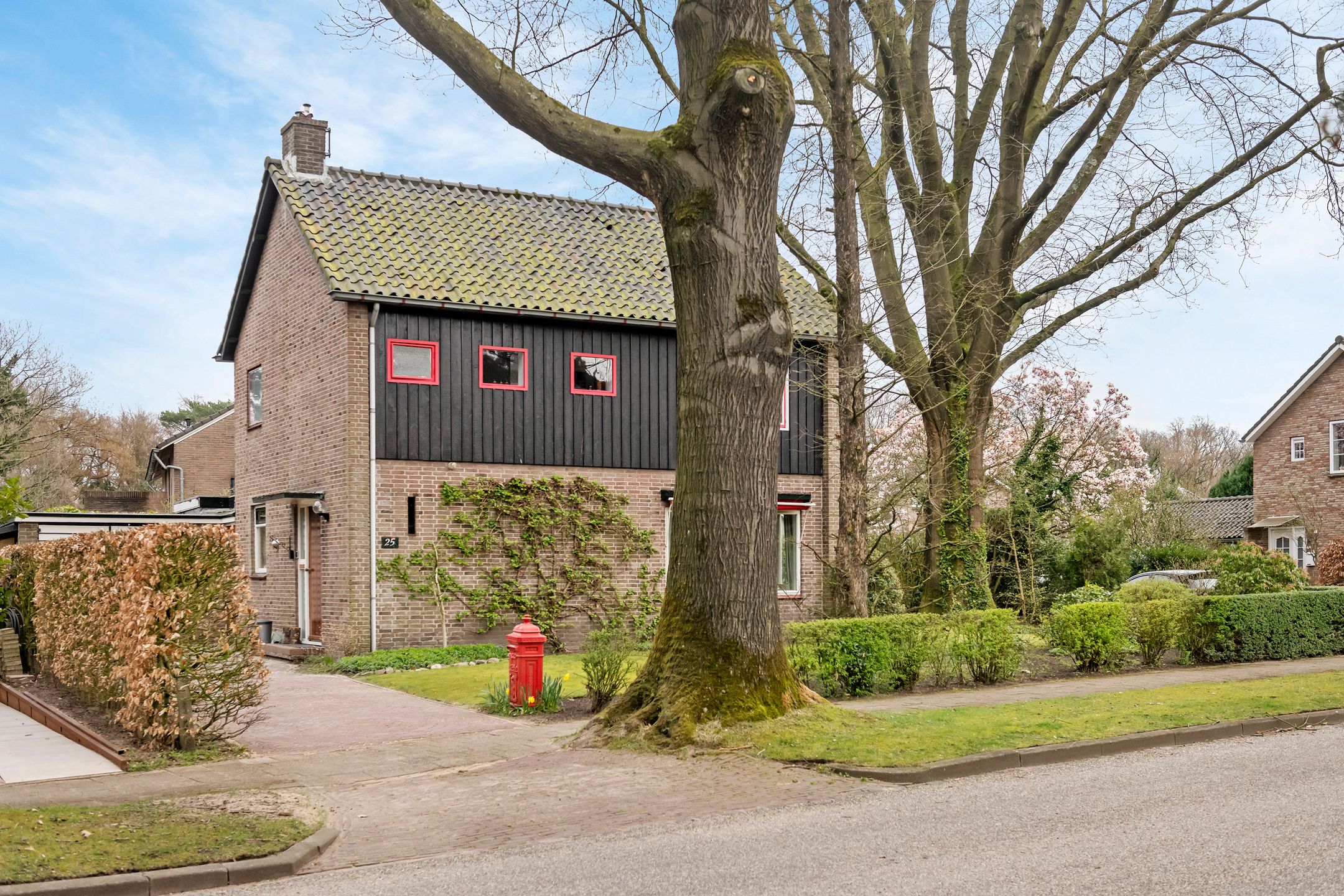 Detached House with Sunny Garden and Garage in Forested Oosterbeek — 59