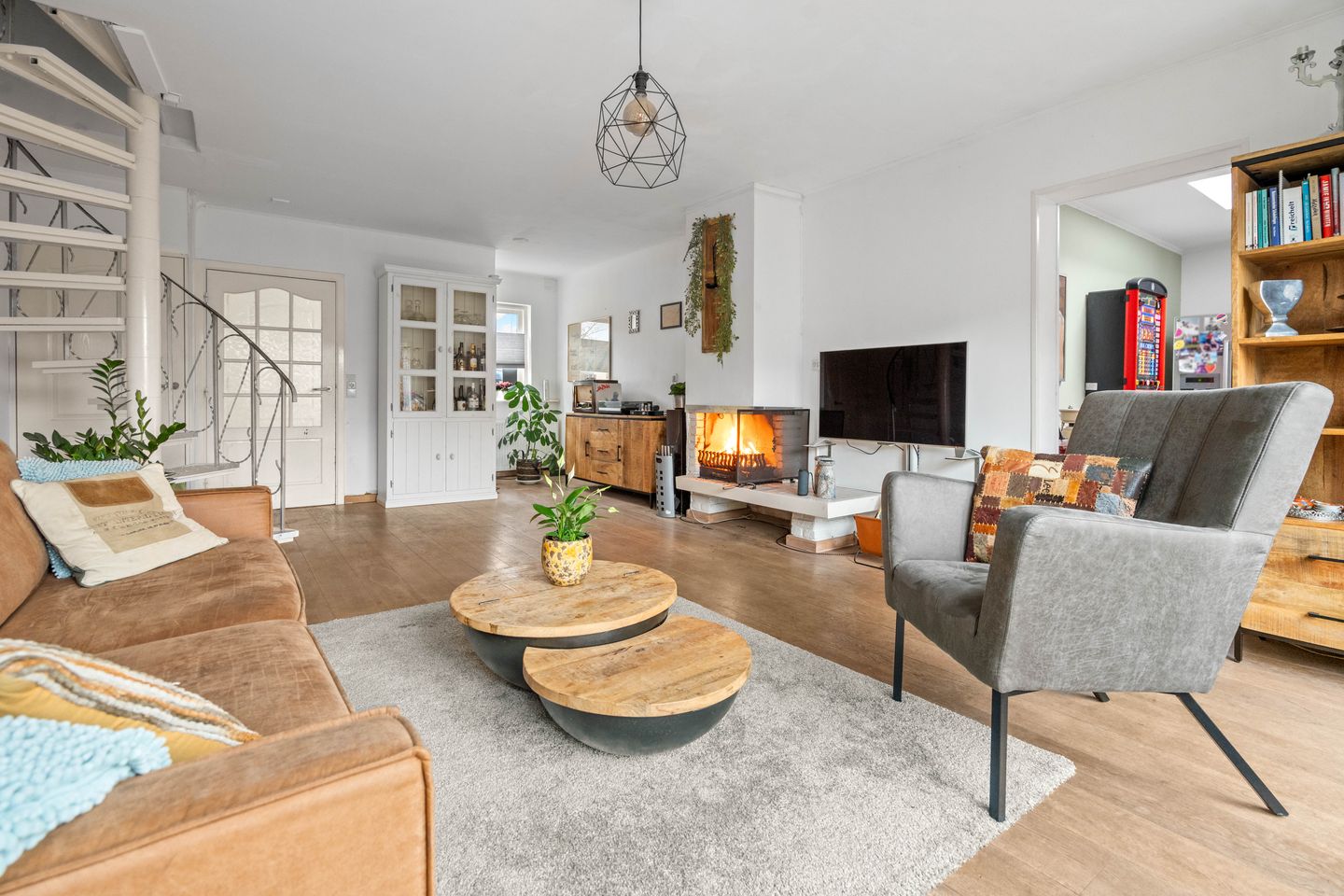 Foto 10 van Cosmariumstraat 1