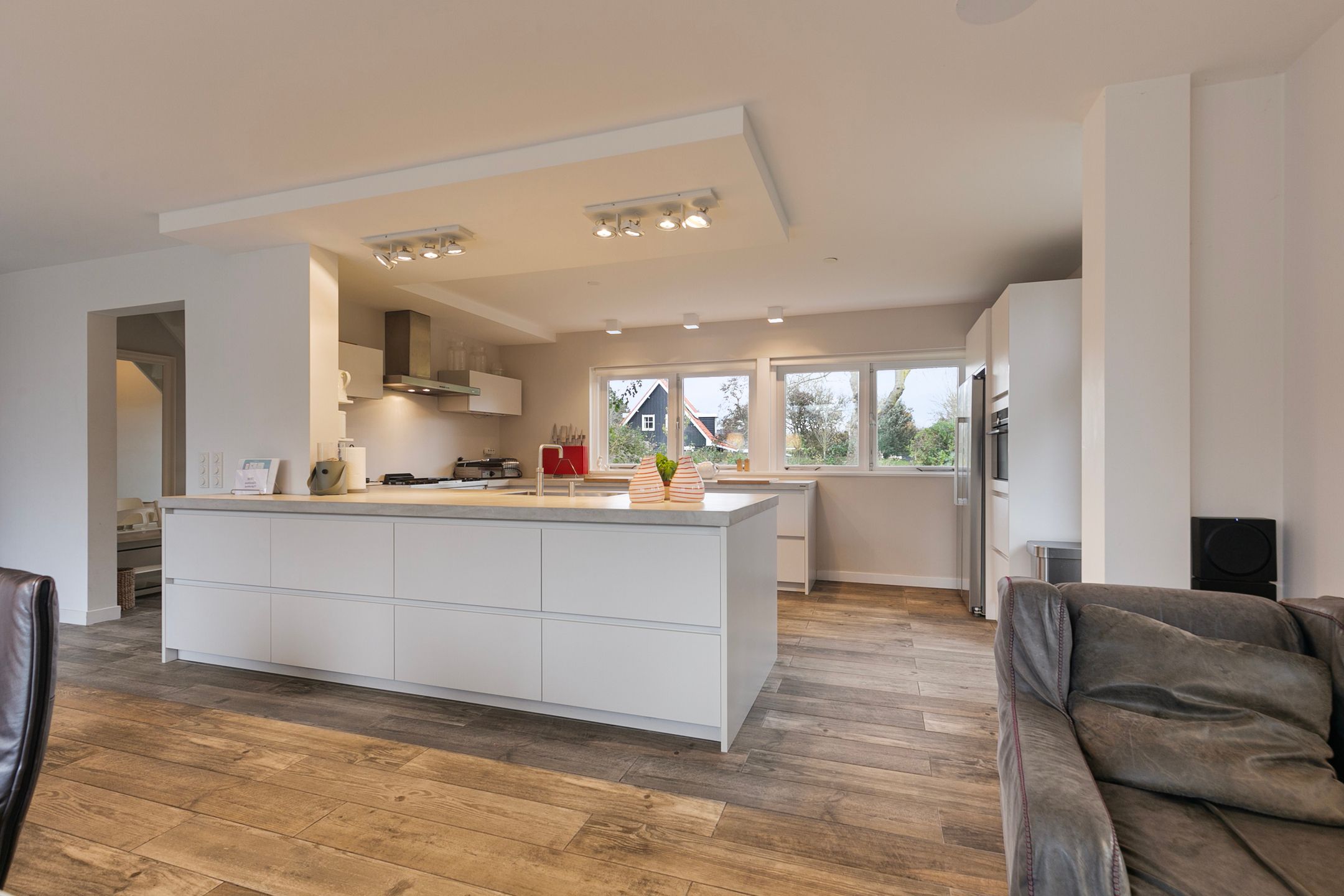 5-bedroom freehold villa in Domburg — photo 5 of 5
