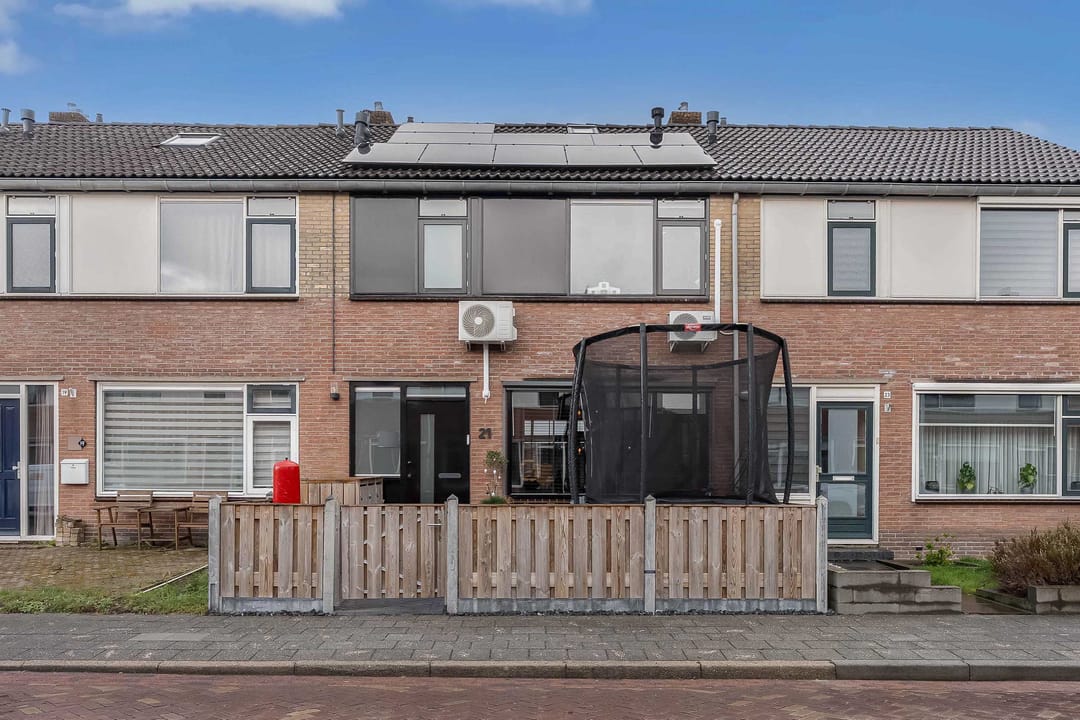 Photo 2 of Renbaanstraat 21