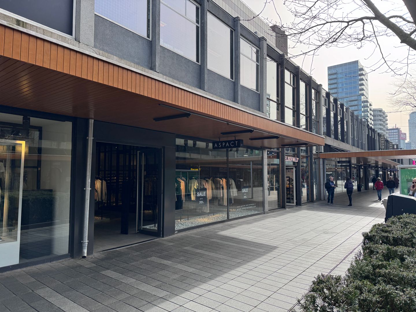 Bekijk foto 3 van Lijnbaan 58