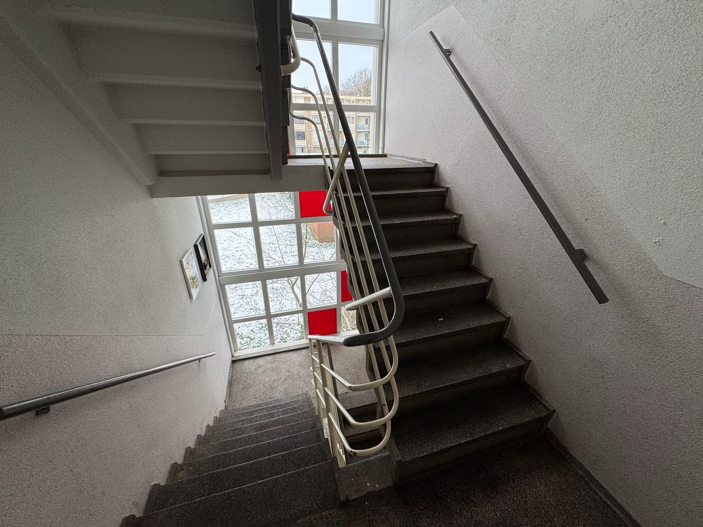 Bright First-Floor Apartment with Two Balconies in Enschede Boswinkel — 19
