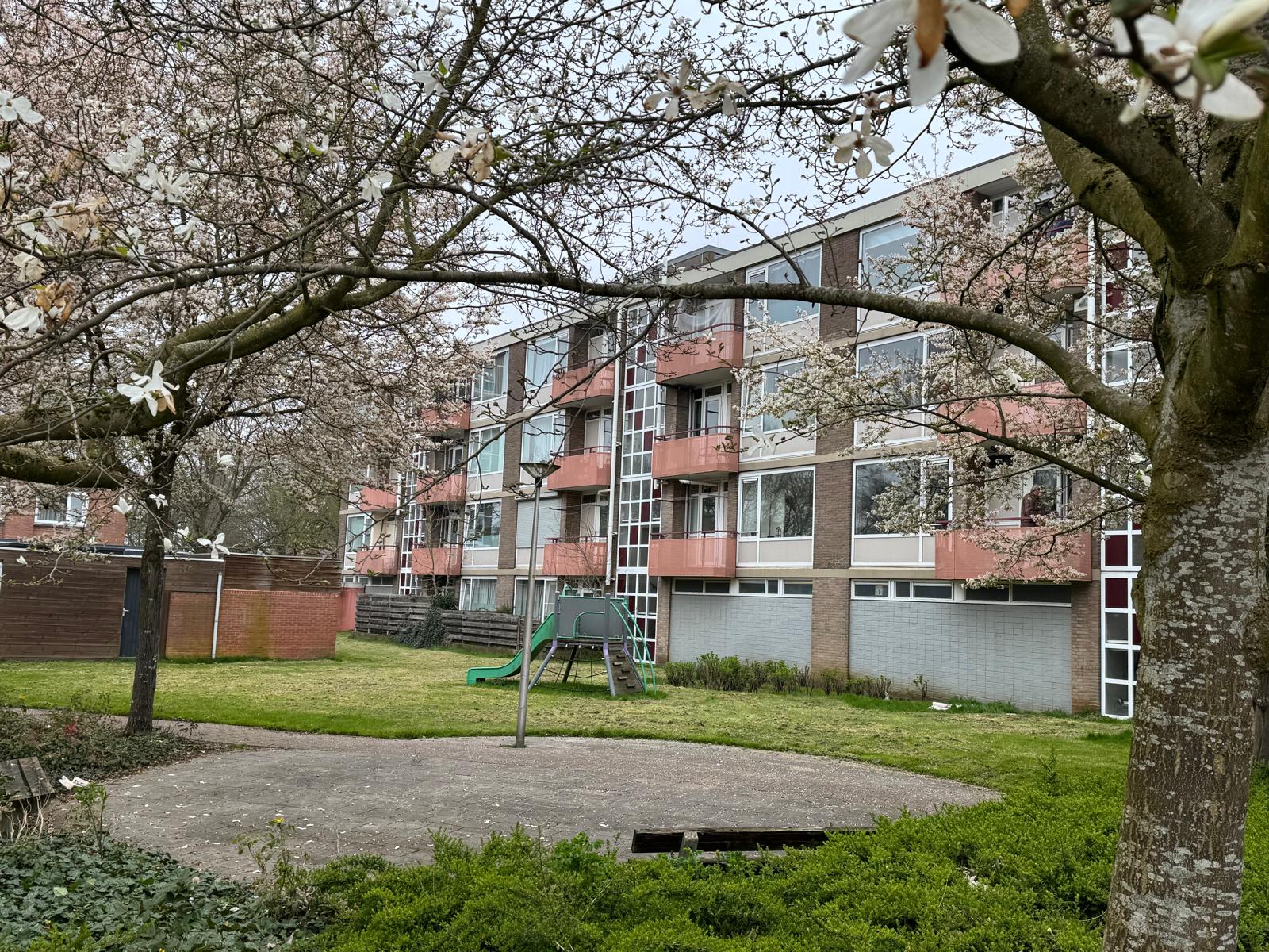Bright First-Floor Apartment with Two Balconies in Enschede Boswinkel — 23
