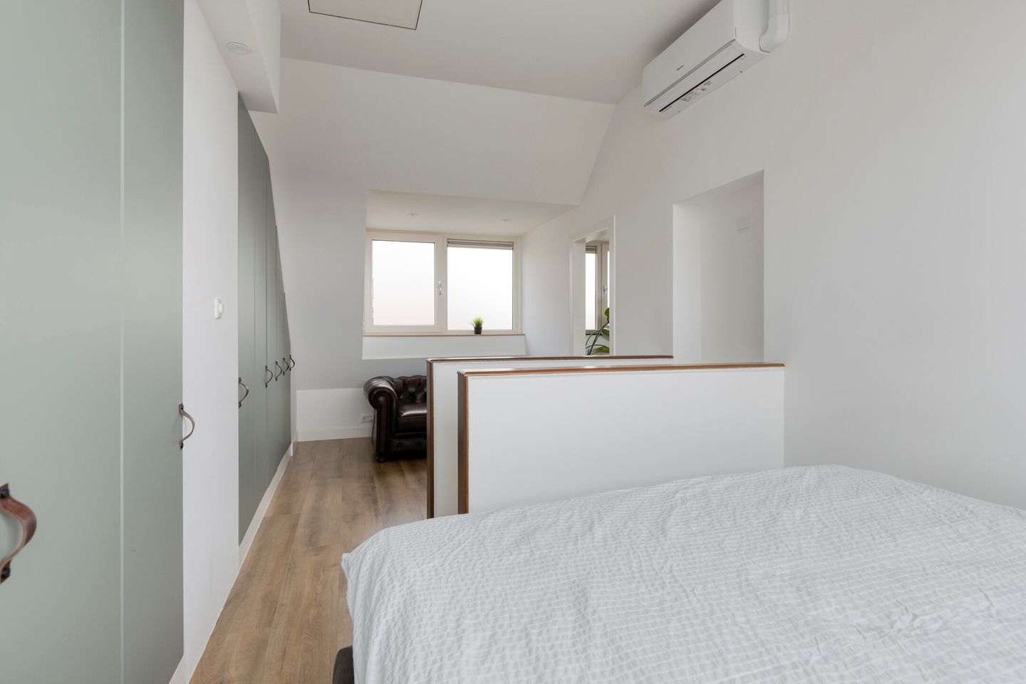 Foto 49 van Graaf Florisstraat 54