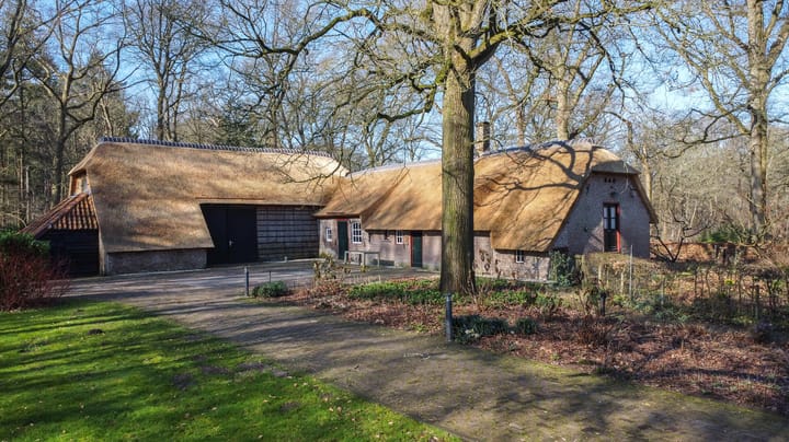 Photo 4 of Plantloonseweg 8