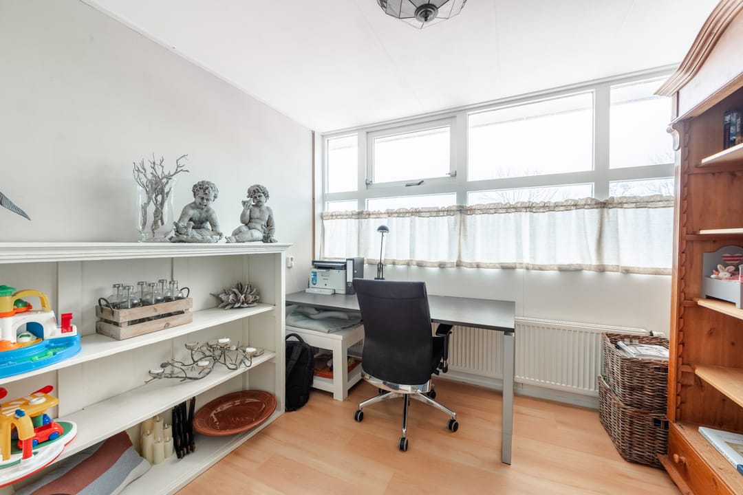 Spacious Detached Villa with Open Water Views and A++++ Energy Label in Makkum — 25