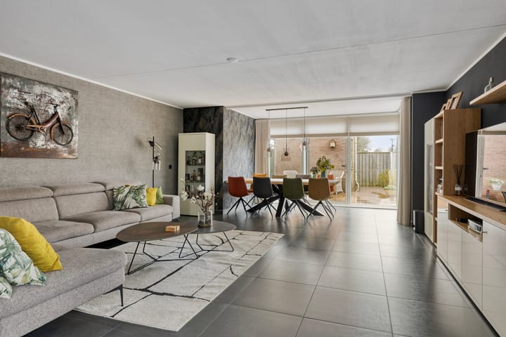 Photo 2 of Jantina Cristina Langerhorsttuin 19