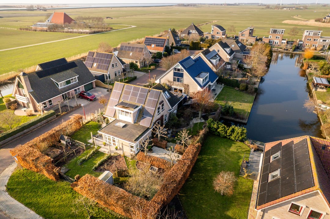 Spacious Detached Villa with Open Water Views and A++++ Energy Label in Makkum — 50