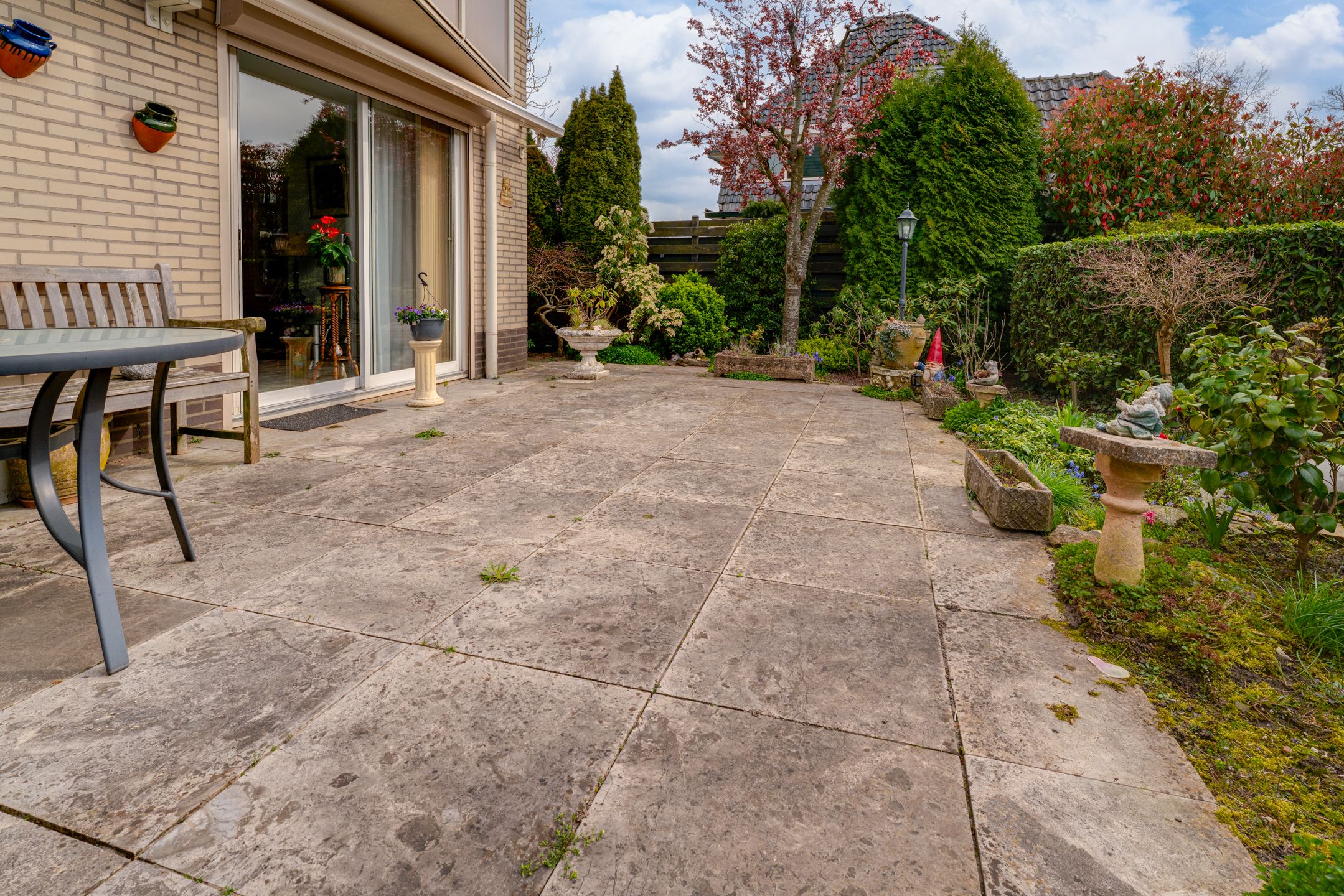 Ground Floor Apartment with Garden, Garage and Storage in Zevenaar — 23