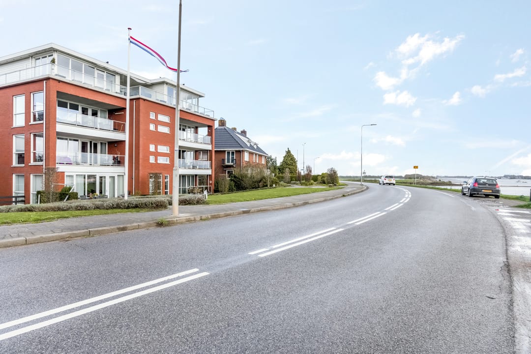 Photo 11 of Arie Jacob van Ogtenstraat 25